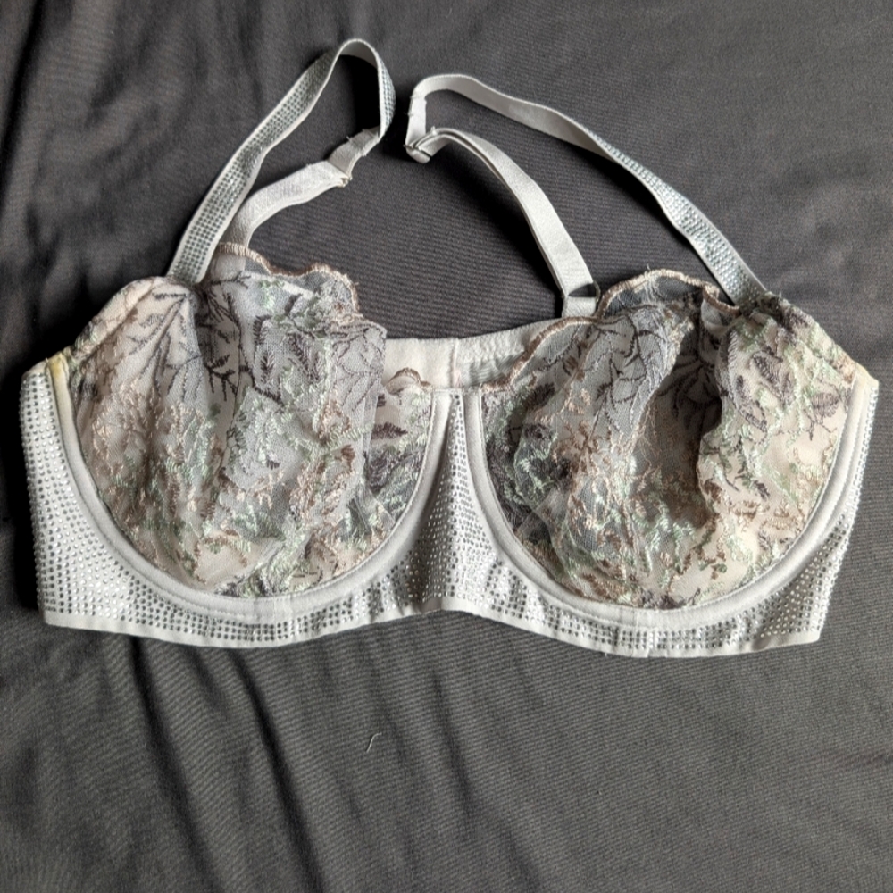 Victoria's Secret Dream Angels Floral Lace & Rhinestone Push-Up Bra - 38D